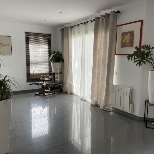  Annonces LEHAILLAN : House | LE TAILLAN-MEDOC (33320) | 193 m2 | 651 900 € 