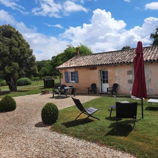  IMMOG Le Haillan Agent Immobilier : Domaines / Propriétés | JONZAC (17500) | 116 m2 | 715 000 € 