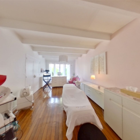  Annonces LEHAILLAN : Commercial | SAINT-MEDARD-EN-JALLES (33160) | 140 m2 | 125 000 € 