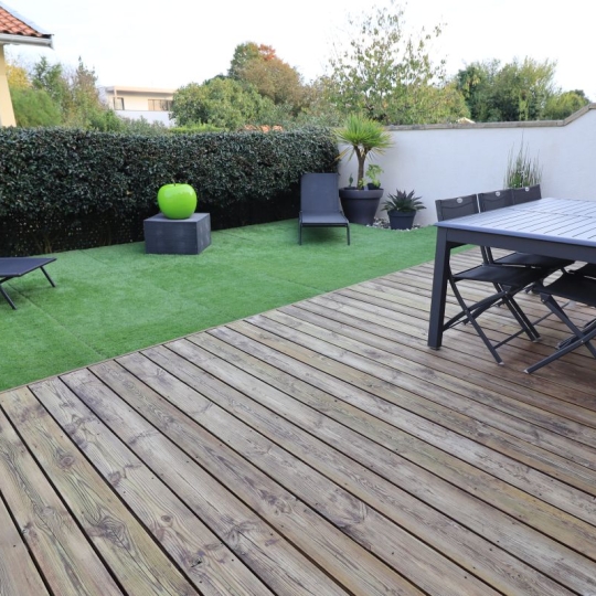  Annonces LEHAILLAN : Maison / Villa | LORMONT (33310) | 108 m2 | 374 880 € 
