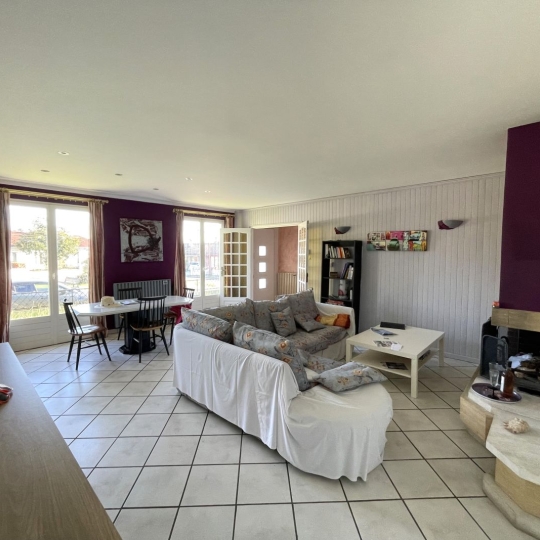  Annonces LEHAILLAN : Maison / Villa | CARBON-BLANC (33560) | 100 m2 | 308 000 € 