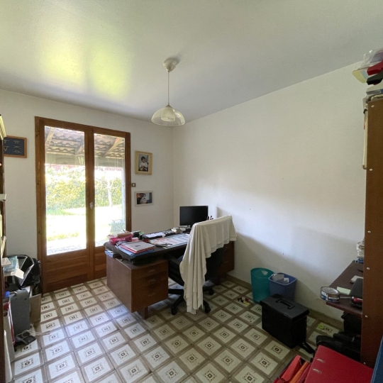  Annonces LEHAILLAN : Maison / Villa | CARBON-BLANC (33560) | 100 m2 | 308 000 € 