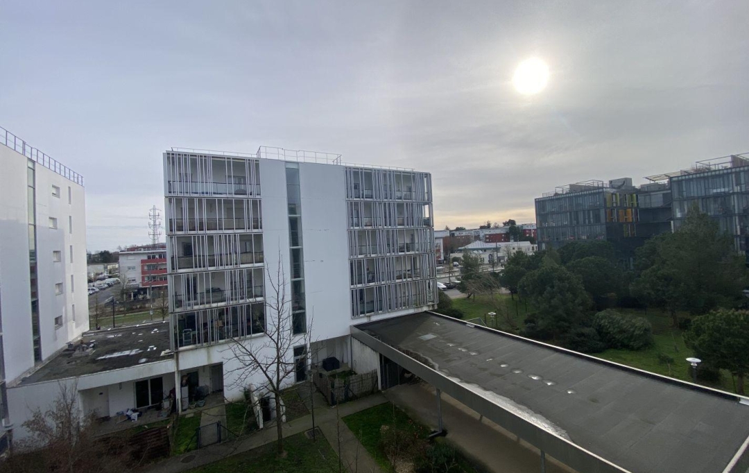 Annonces LEHAILLAN : Appartement | CENON (33150) | 41 m2 | 131 000 € 
