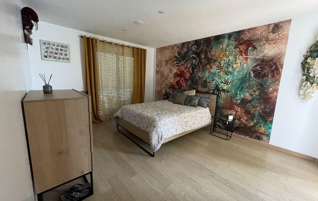 Annonces LEHAILLAN : House | LE TAILLAN-MEDOC (33320) | 193 m2 | 651 900 € 