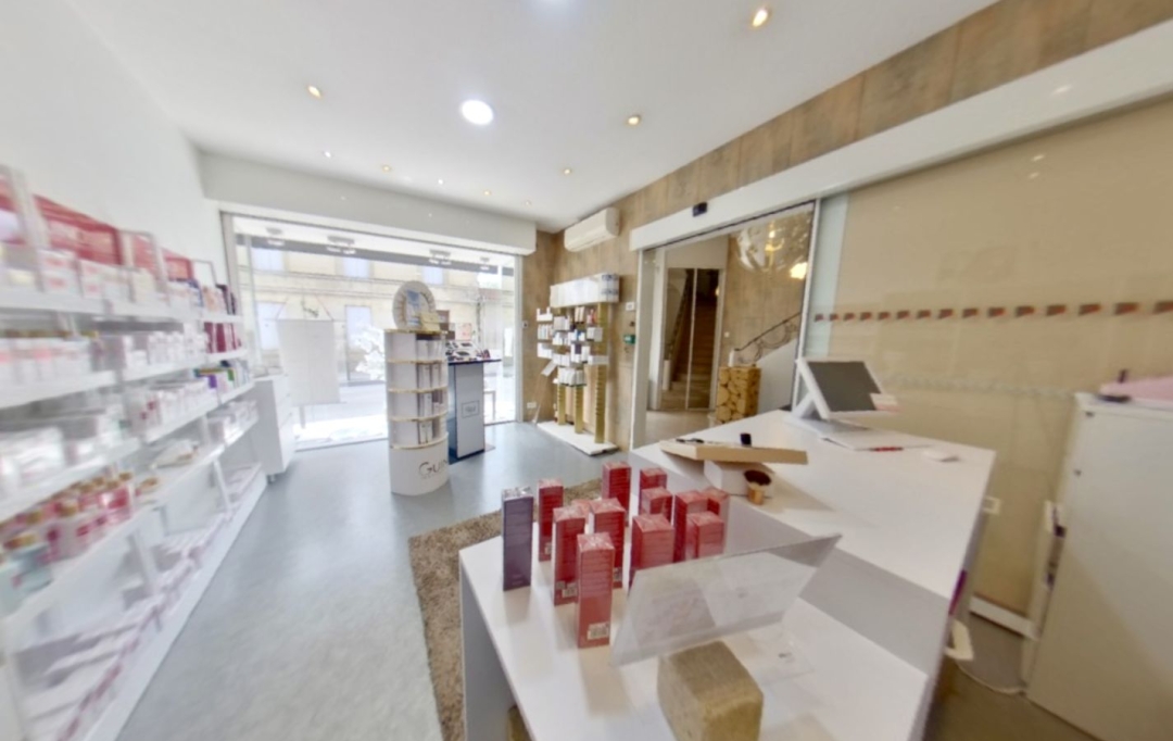Annonces LEHAILLAN : Commercial | SAINT-MEDARD-EN-JALLES (33160) | 140 m2 | 125 000 € 