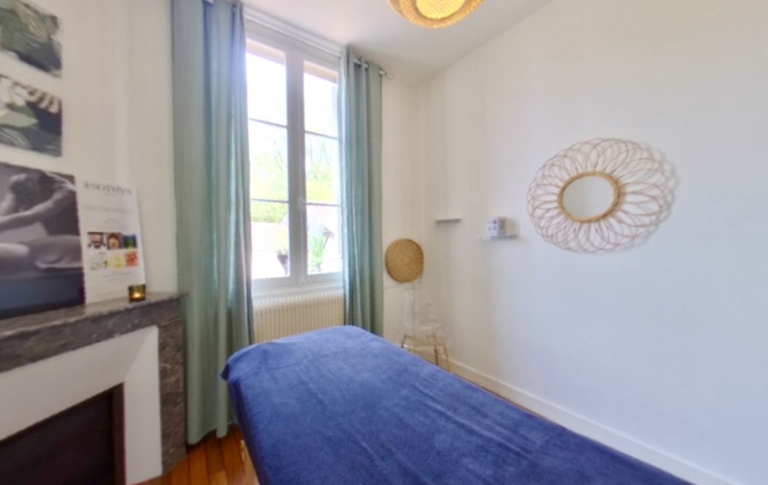 Annonces LEHAILLAN : Commercial | SAINT-MEDARD-EN-JALLES (33160) | 140 m2 | 125 000 € 