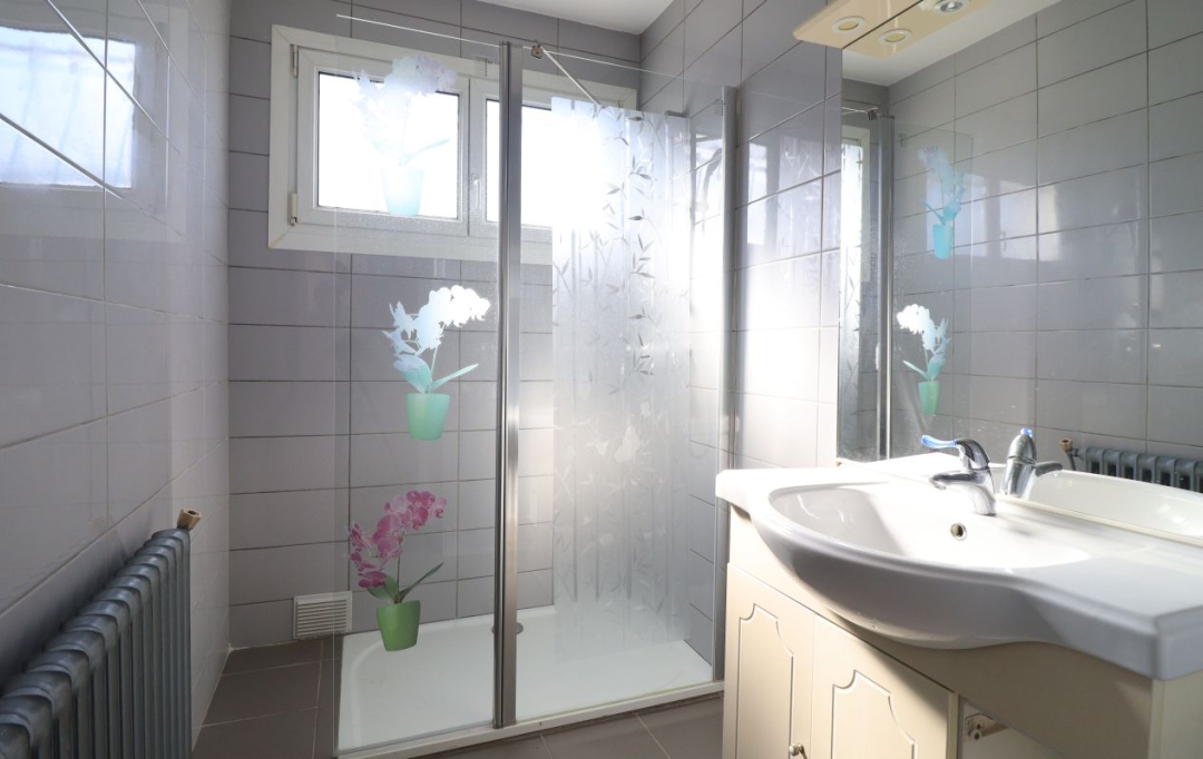Annonces LEHAILLAN : Maison / Villa | LORMONT (33310) | 140 m2 | 346 500 € 