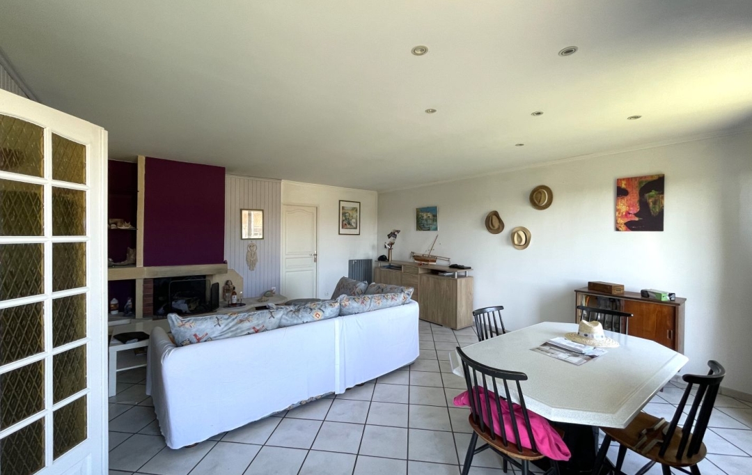 Annonces LEHAILLAN : Maison / Villa | CARBON-BLANC (33560) | 100 m2 | 308 000 € 