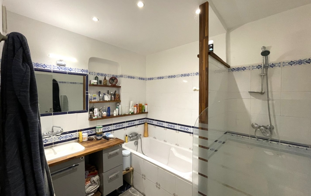 Annonces LEHAILLAN : Maison / Villa | CARBON-BLANC (33560) | 100 m2 | 308 000 € 